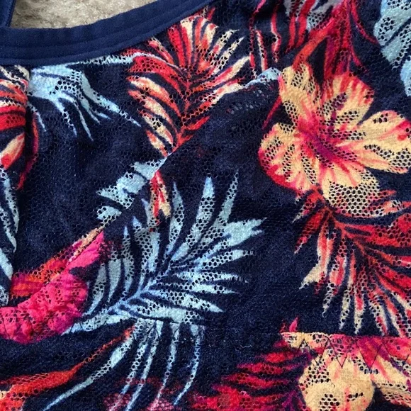 PINK Victoria’s Secret bralette - Picture 2 of 5